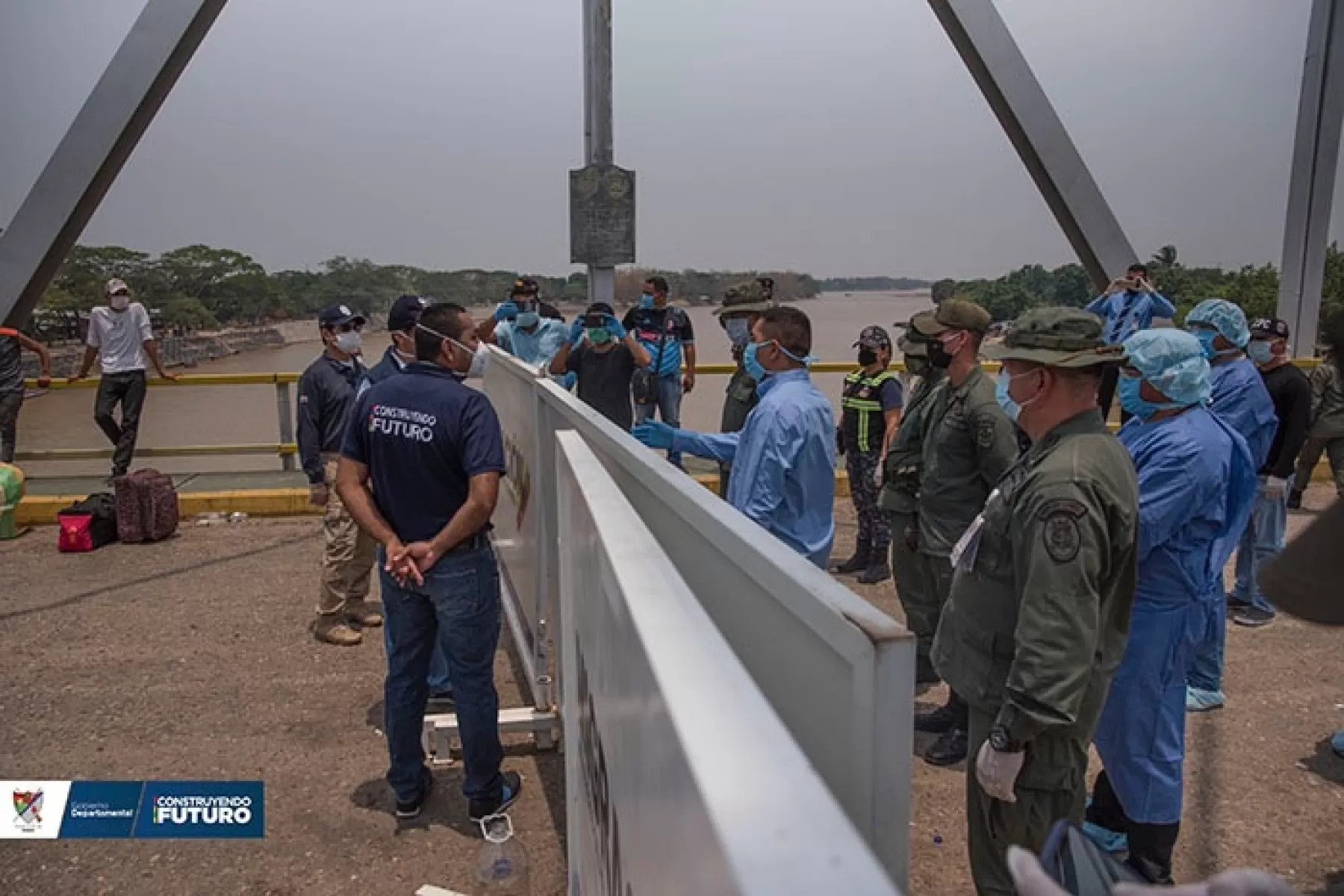 Este martes hacia el medio día transitaron nuevamente 27 migrantes provenientes de Saravena, Arauca.
